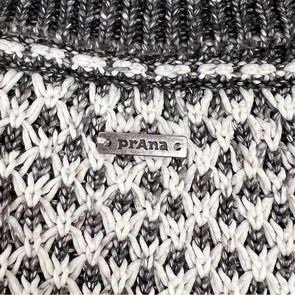 PRANA Abelle Sweater tunic style stripes gray and white M - Picture 3 of 10